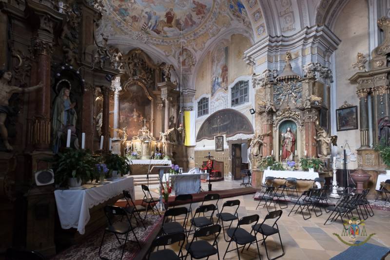 Szent Anna templom_belső_PM.jpg